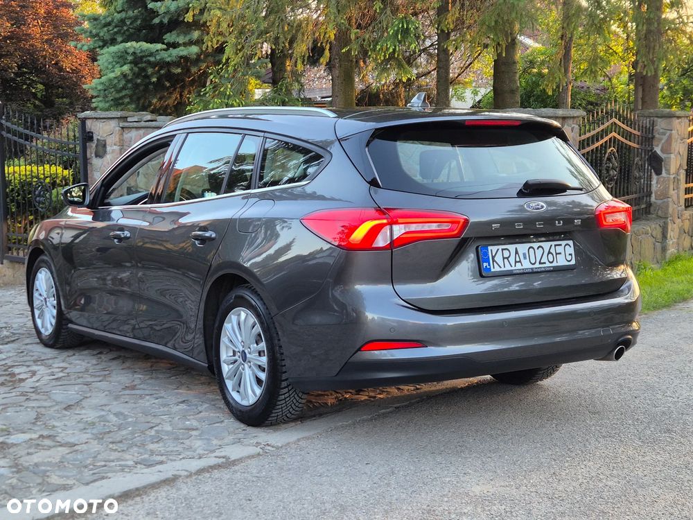 Ford Focus 1.5 EcoBlue Start-Stopp-System TITANIUM DESIGN - 5