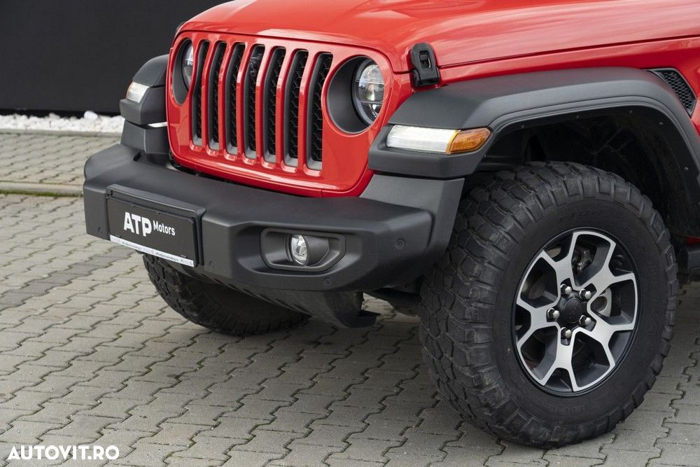 Jeep Wrangler - 8