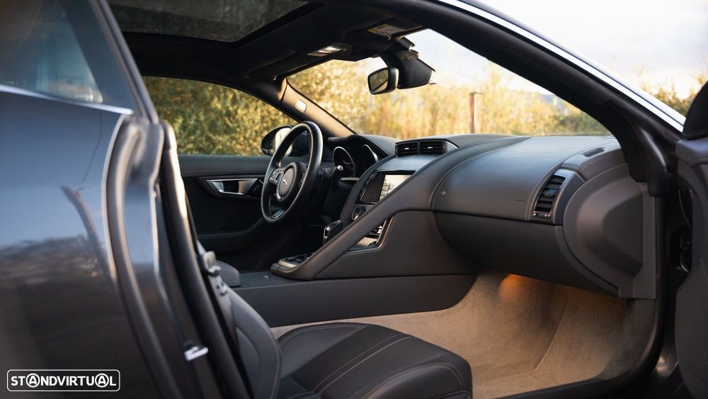 Jaguar F-Type 3.0 V6 S/C Auto - 7