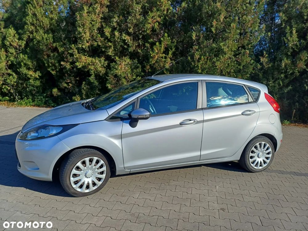 Ford Fiesta 1.25 Ambiente EU5 - 2