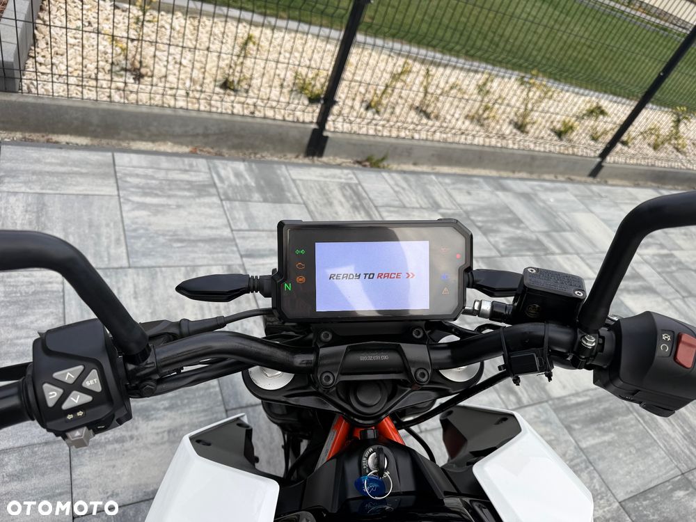 KTM Duke 390 - 12