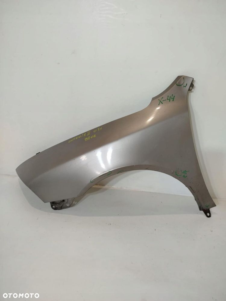 BŁOTNIK LEWY PRZEDNI PRZÓD SKODA OCTAVIA II 04-08 9202 - 6