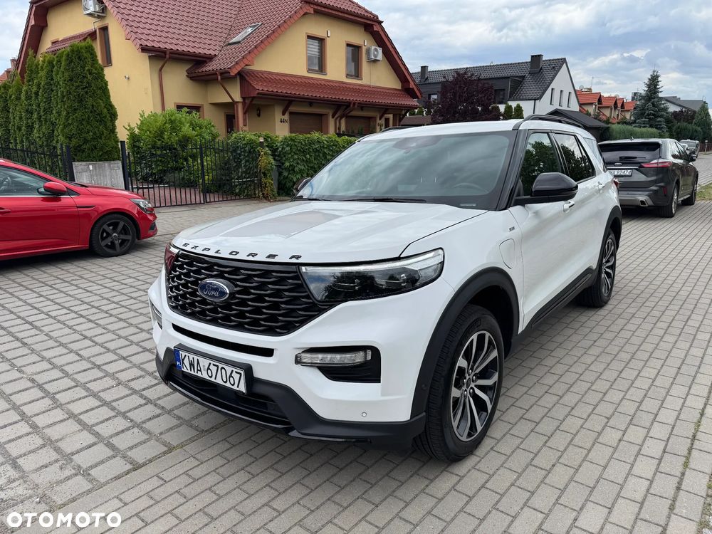 Ford Explorer EcoBoost Plug-in Hybrid ST-LINE, 2021