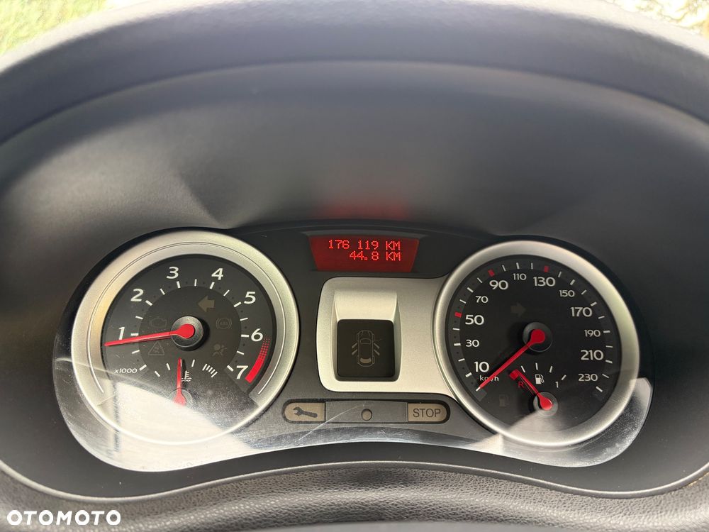 Renault Clio - 35