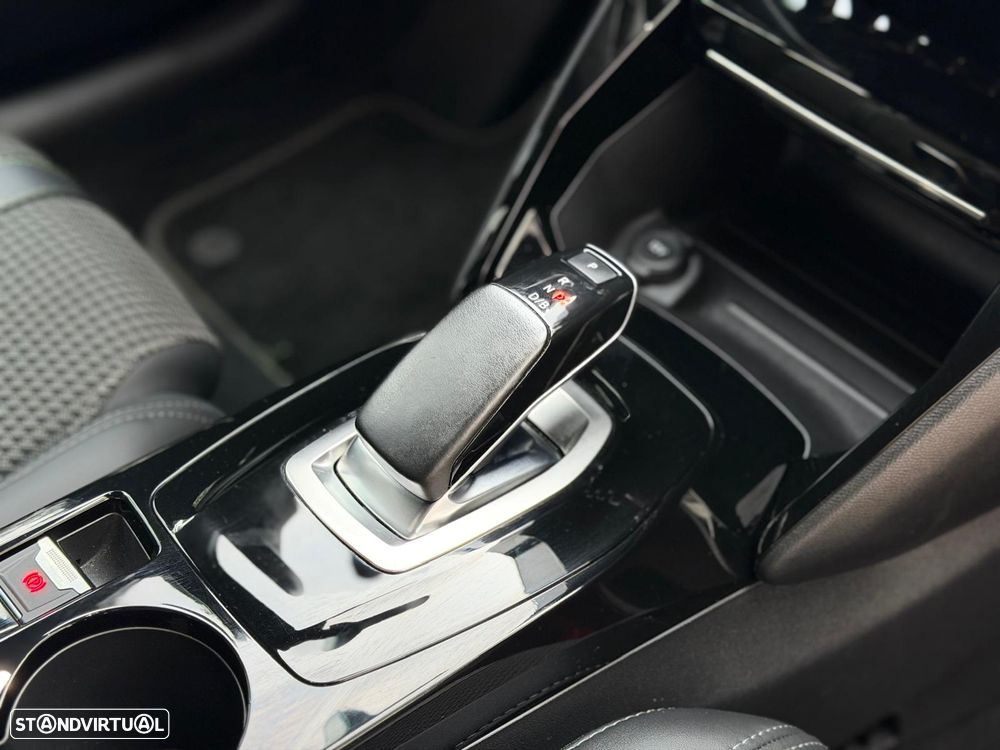 Peugeot e-208 GT - 34