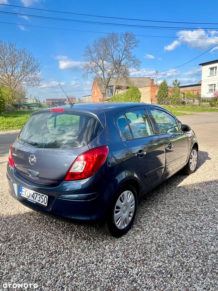 Opel Corsa 1.2 16V Innovation - 8