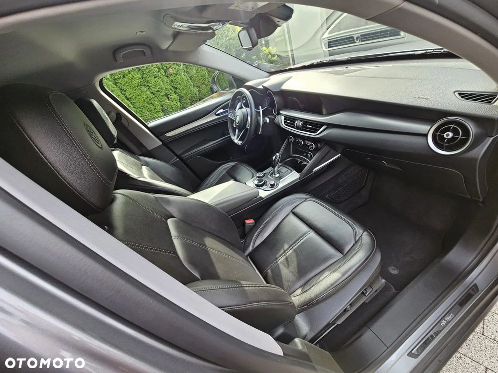 Alfa Romeo Stelvio 2.0 Turbo B-Tech Edition Q4 - 24