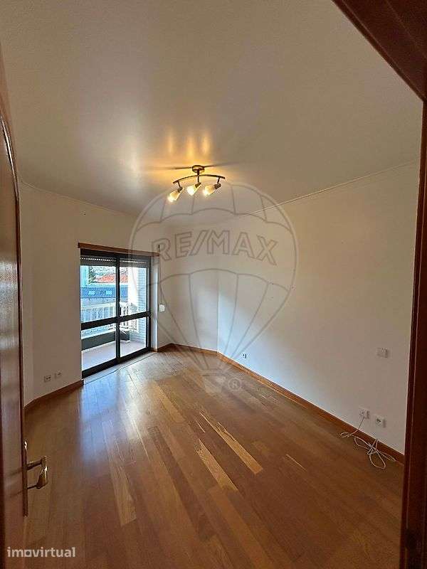 Apartamento T2 para arrendamento - Grande imagem: 2/14
