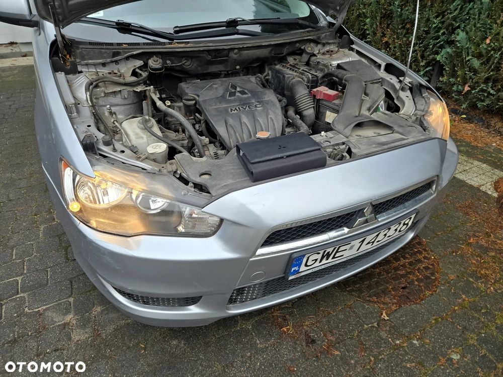 Mitsubishi Lancer 1.5 Inform - 8