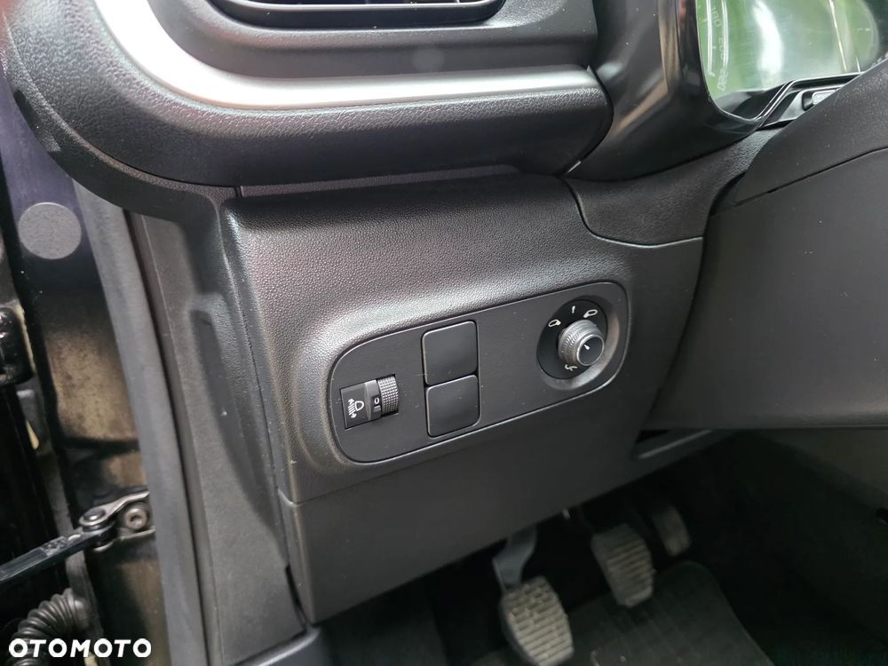 Citroën C3 1.2 PureTech Shine - 10