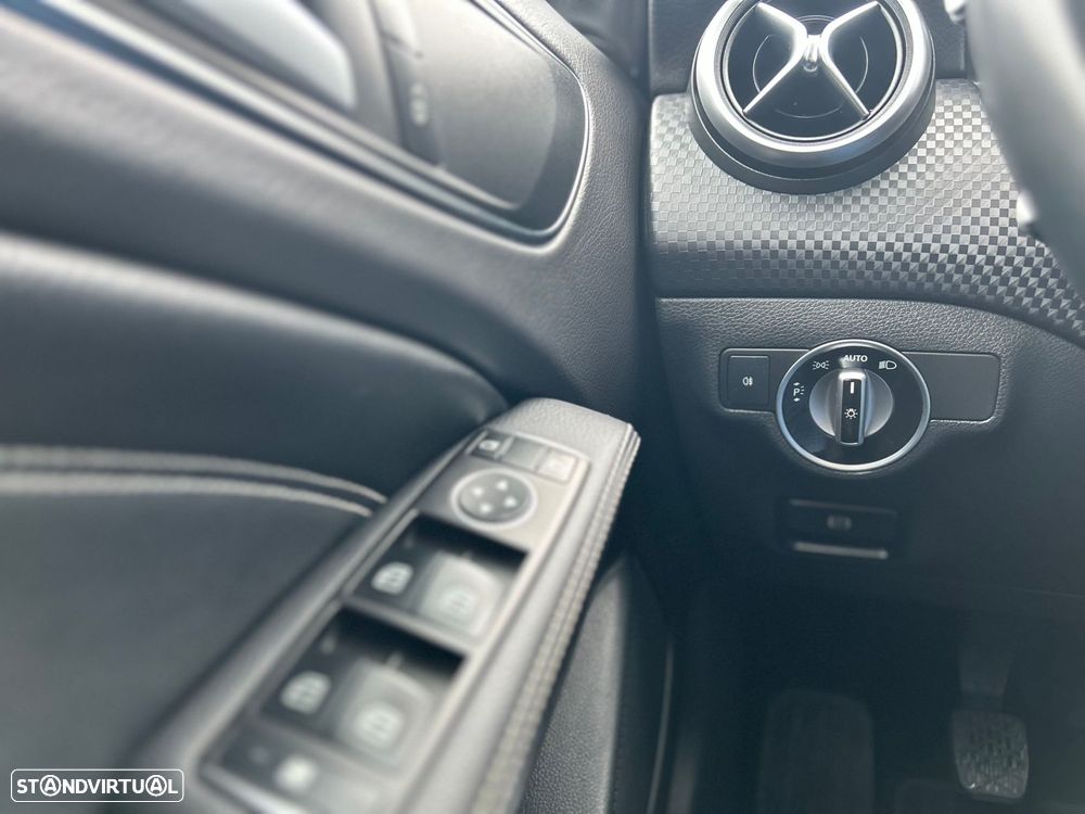 Mercedes-Benz A 180 d Urban - 21