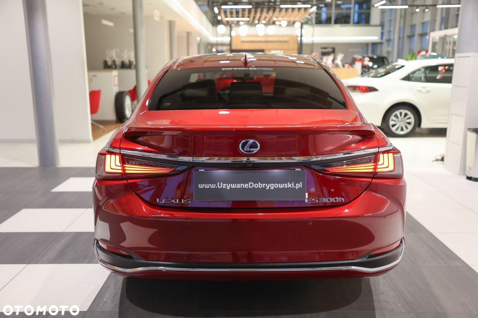 Lexus ES - 5