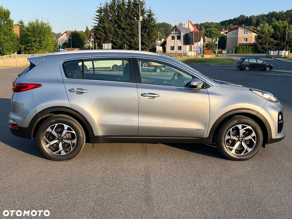 Kia Sportage 1.6 T-GDI AWD DCT SPIRIT - 4