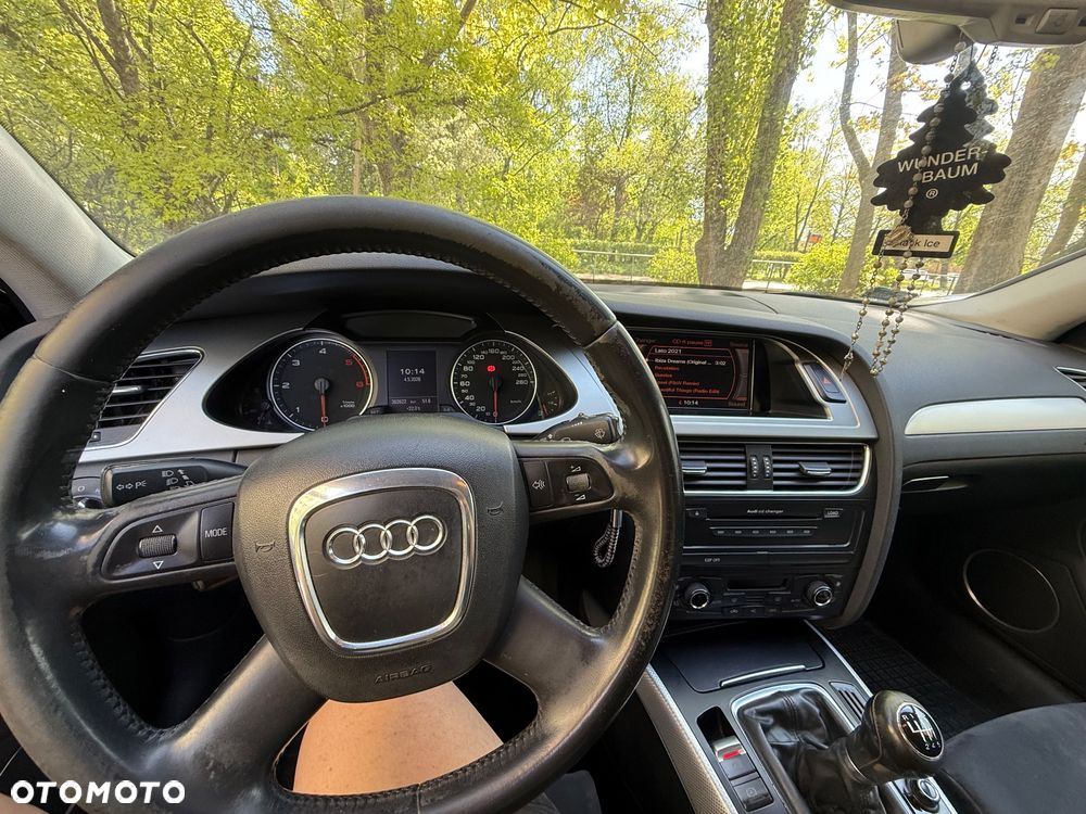 Audi A4 Limousine 2.0 TDI - 8