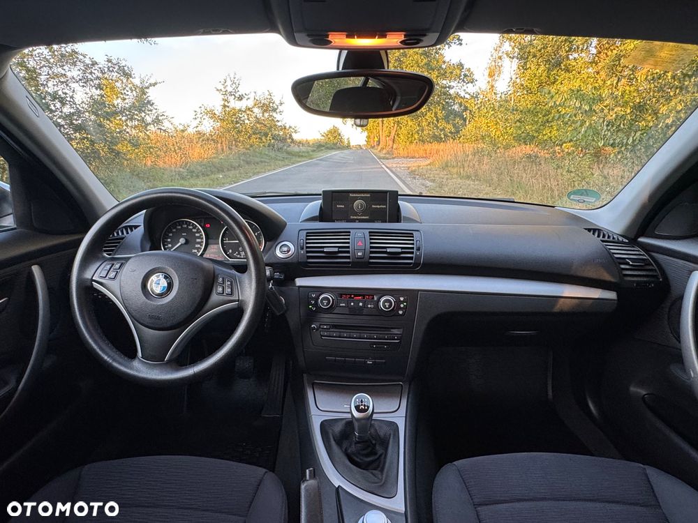 BMW Seria 1 118d - 21