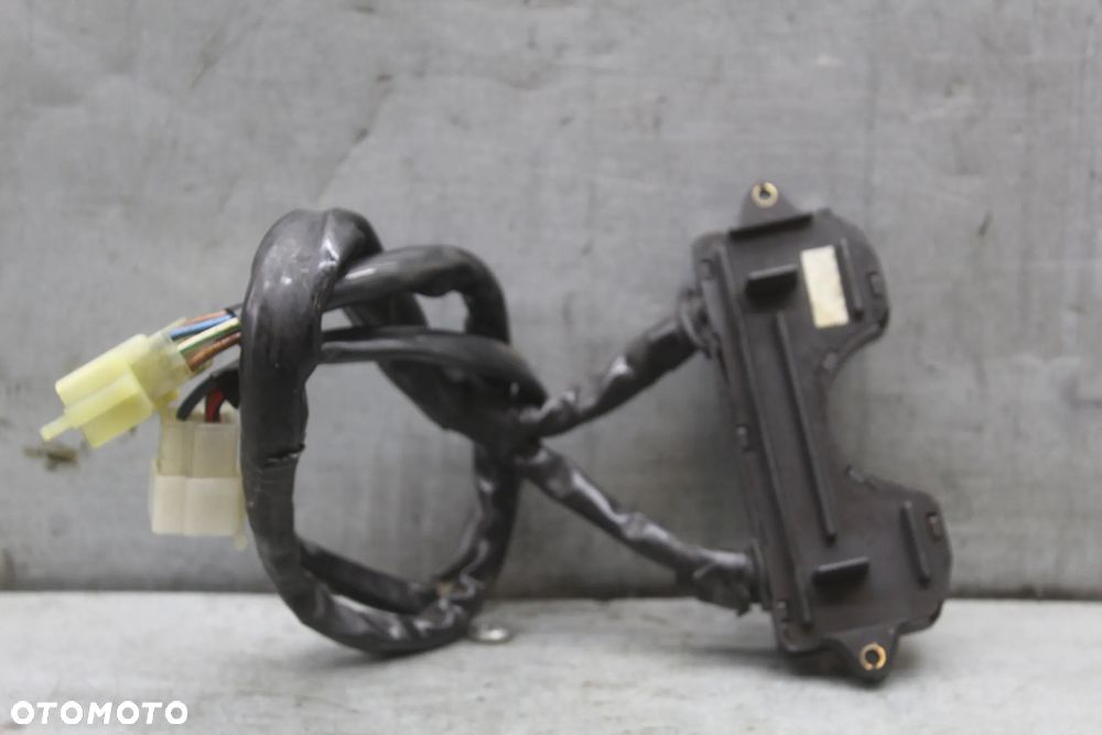 Honda NTV 650 Revere Puszka bezpieczników - 2