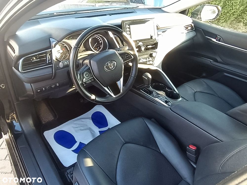 Toyota Camry 2.5 Hybrid Comfort CVT - 12