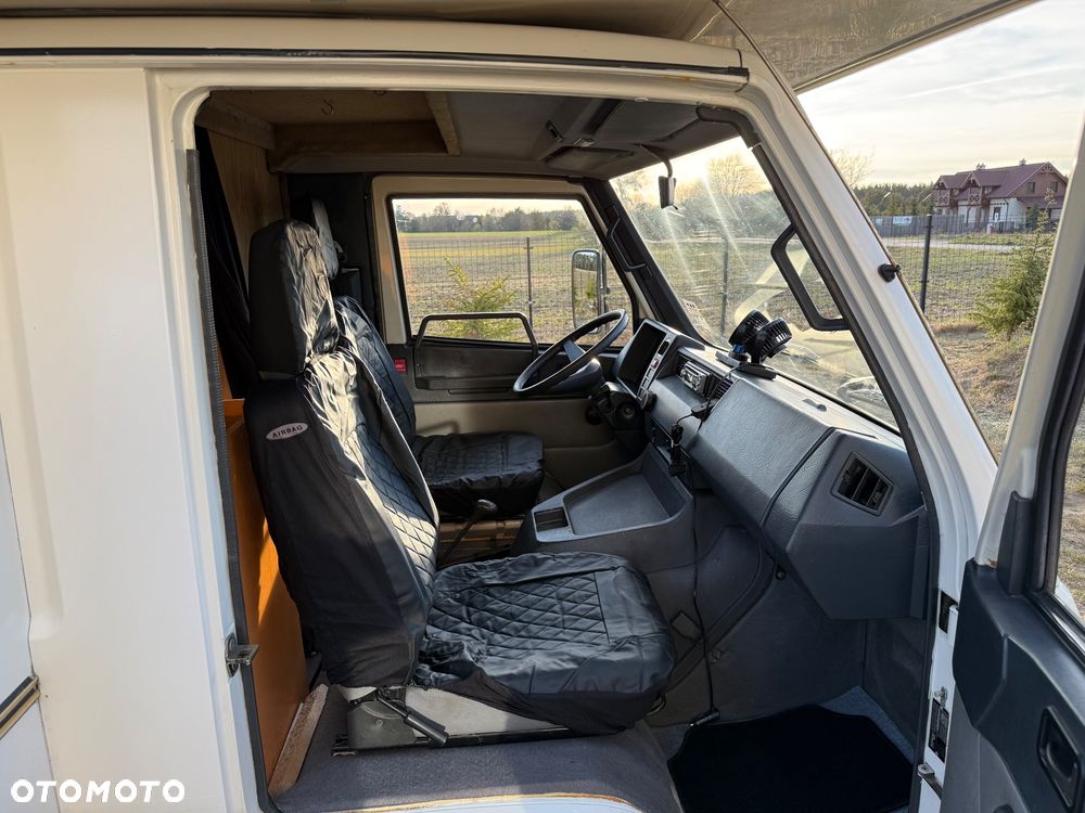 Mercedes-Benz MB 100 D L - 12