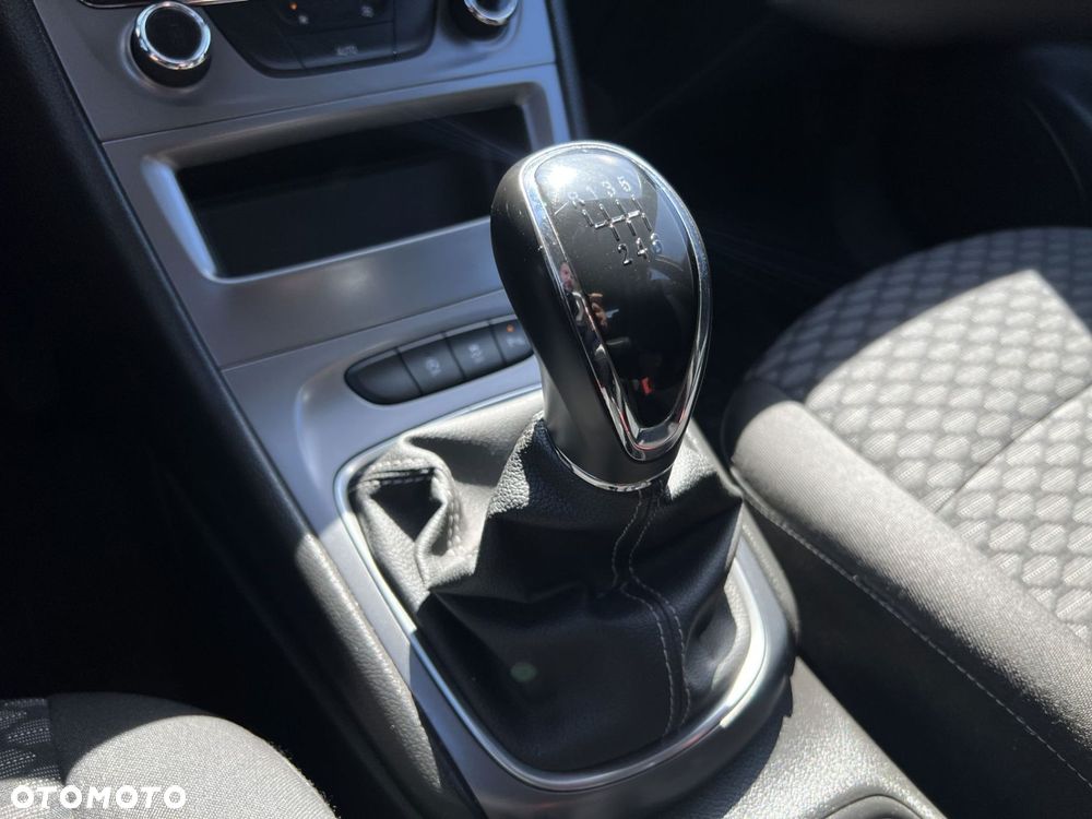 Opel Astra - 16