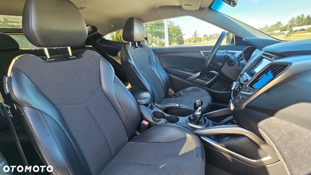 Hyundai Veloster 1.6 blue Premium - 16