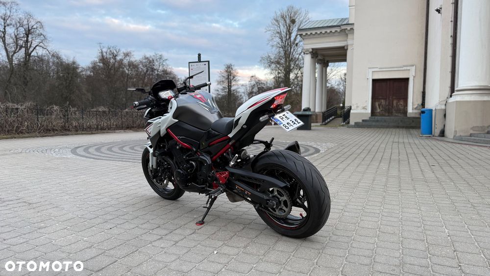 Kawasaki Z 900 - 3
