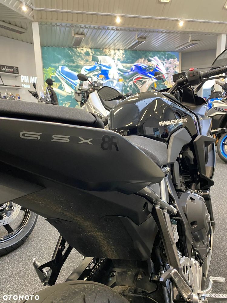 Suzuki GSX-R - 6