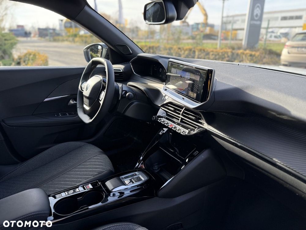 Peugeot 2008 PureTech mHEV Allure e-DCS6 - 14