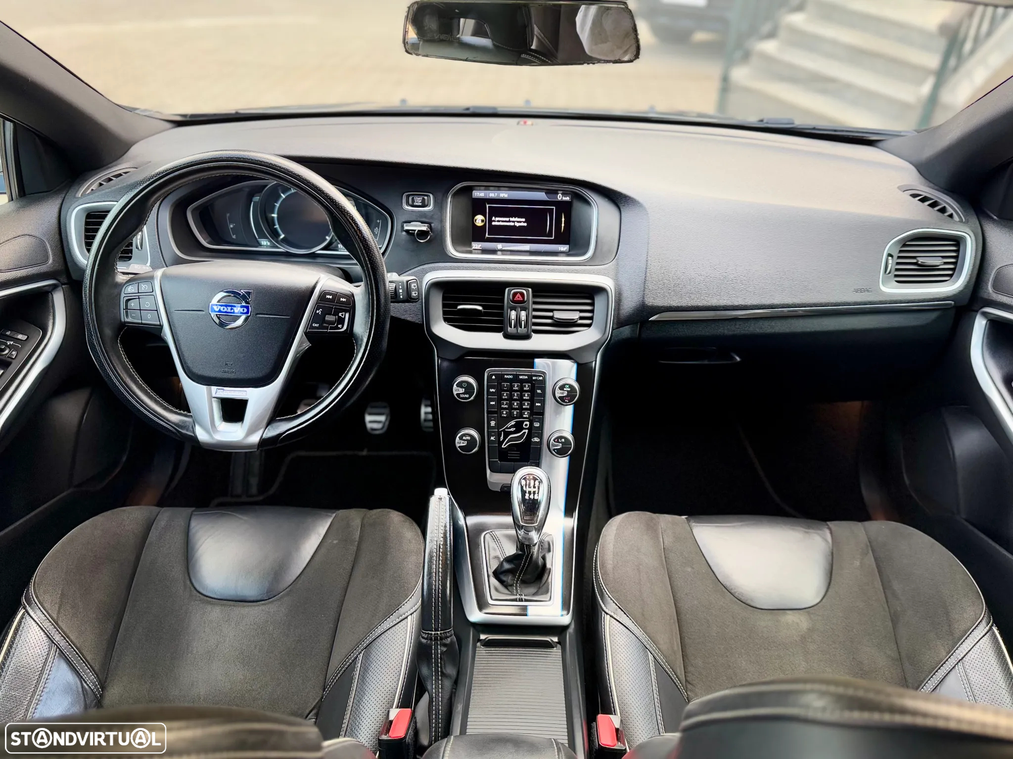 Volvo V40 1.6 D2 R-Design - 10