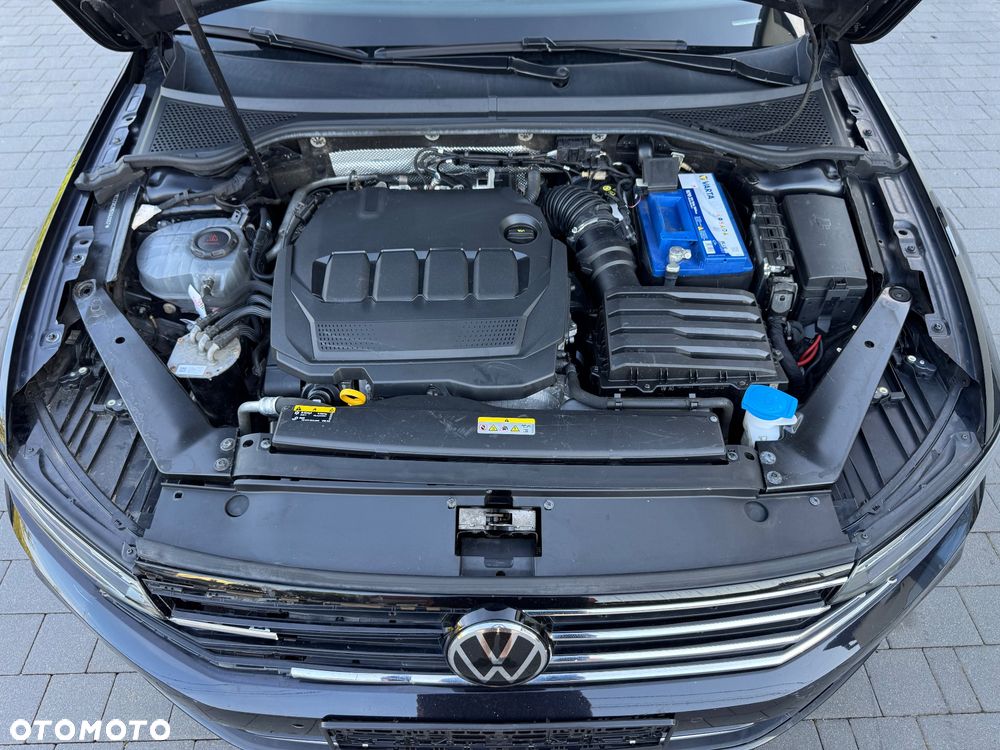 Volkswagen Passat Variant 2.0 TDI SCR DSG Elegance - 40