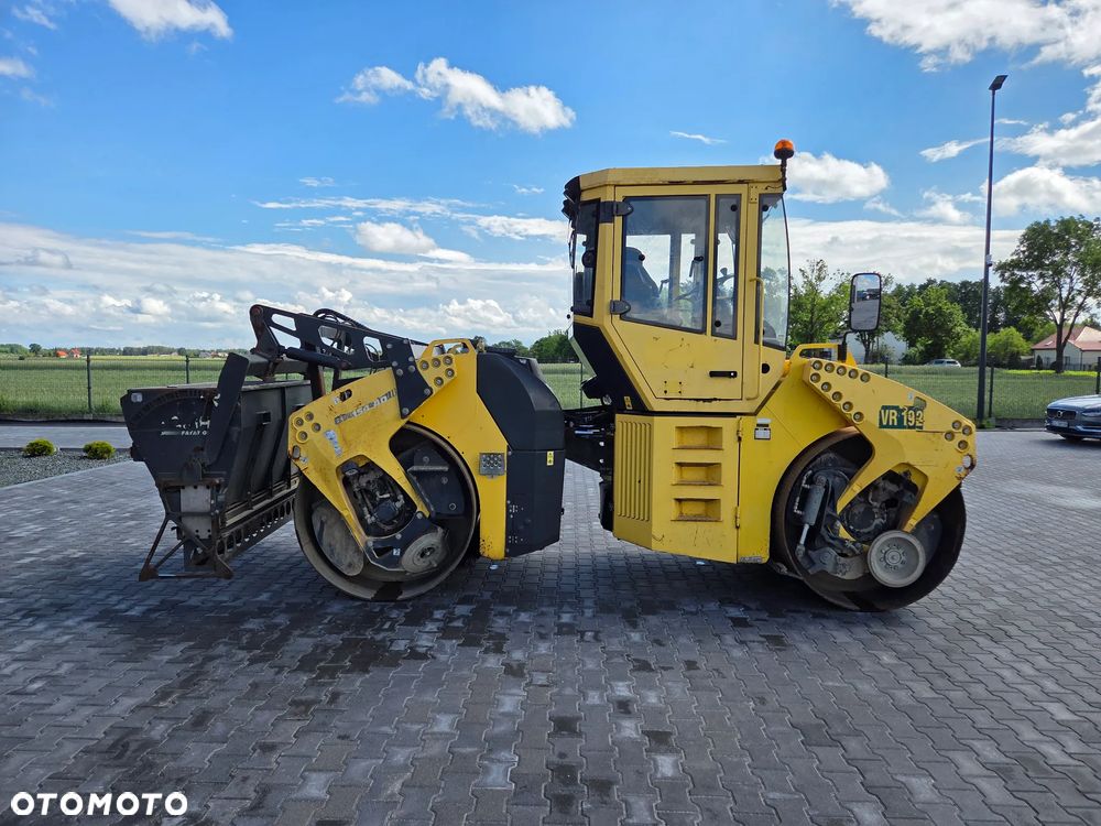 Bomag 154 AD Rozsypywacz do grysu - 5