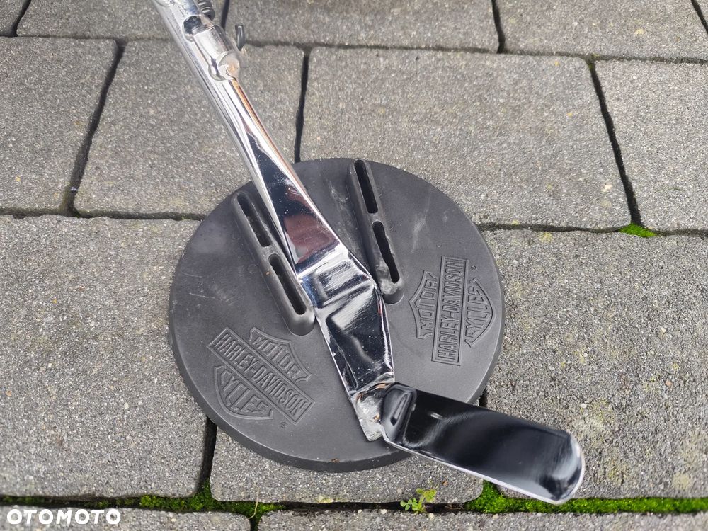 Harley-Davidson Sportster Iron 883 - 34