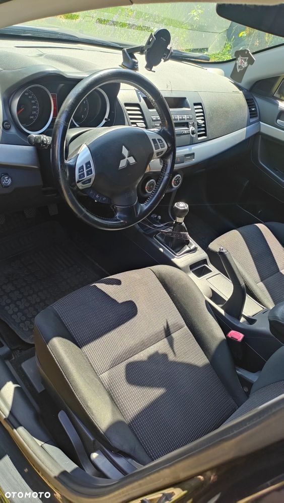 Mitsubishi Lancer 1.8 Inform - 10
