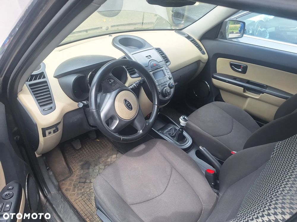 Kia Soul 1.6 L - 7