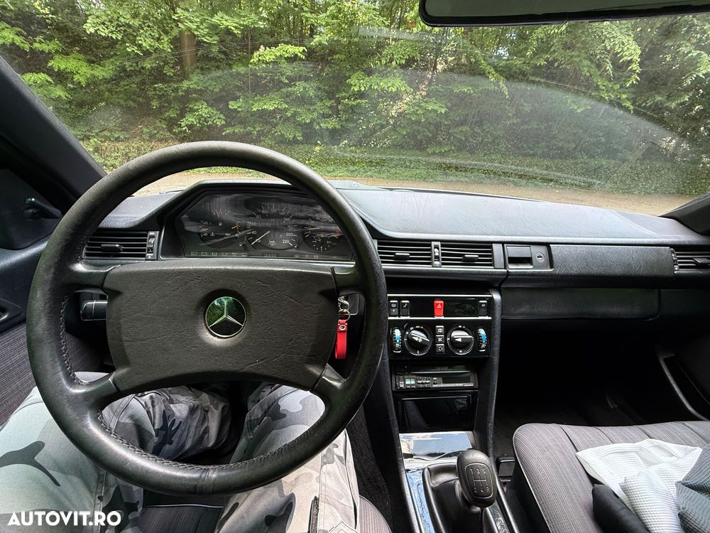 Mercedes-Benz W124 - 7