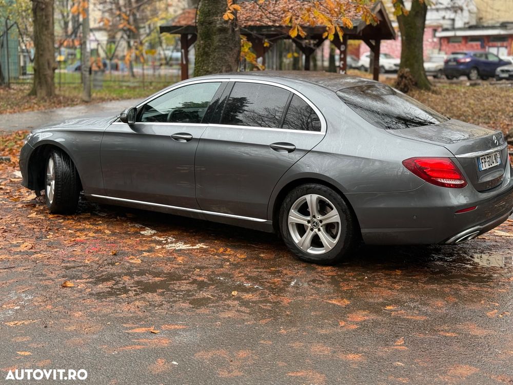Mercedes-Benz E 220 d 4Matic T 9G-TRONIC - 15