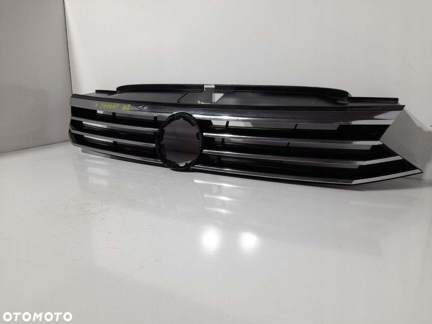 GRILL ATRAPA ORYGINAŁ VW PASSAT B8 14-18 - 2