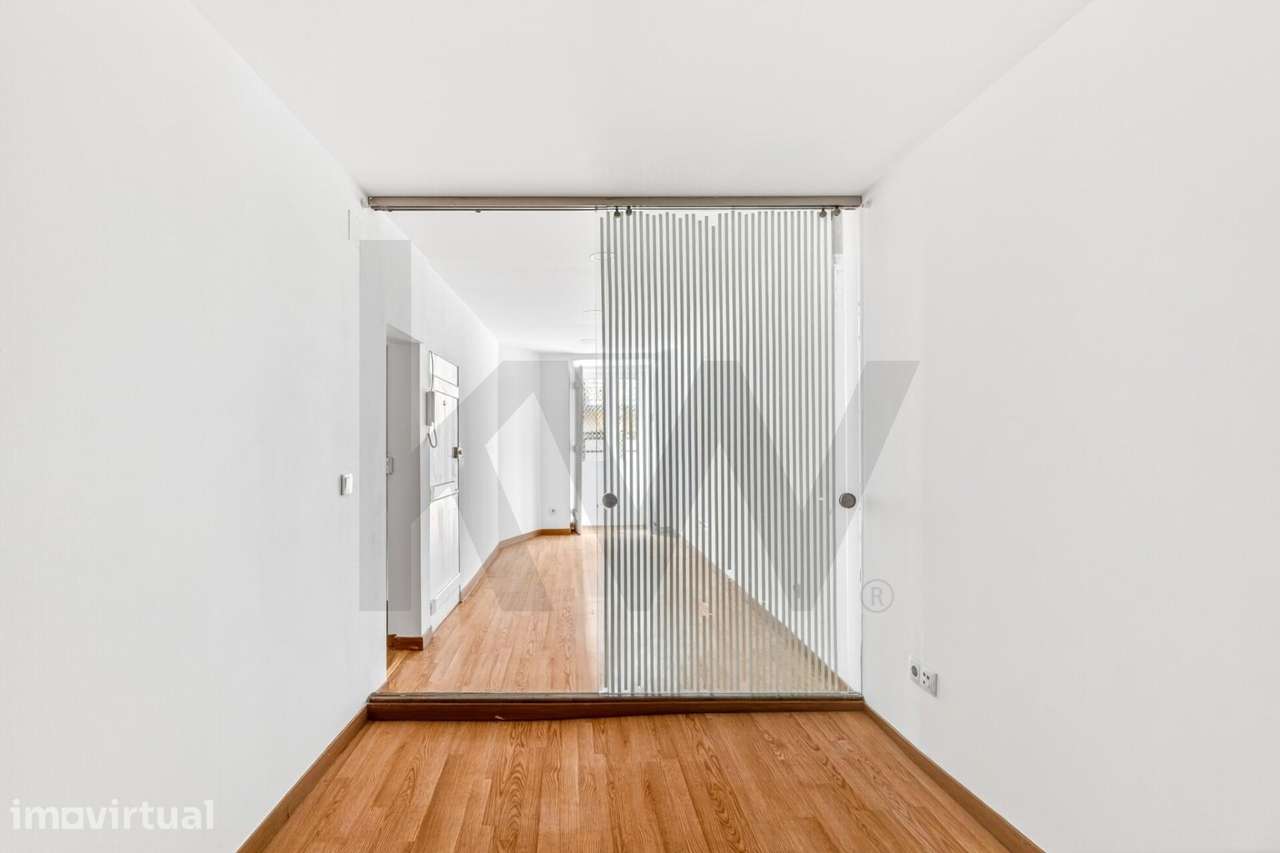 Arrendamento Apartamento T0+1 com Terraço de 25 m2 – Campo de Ourique - Grande imagem: 4/14