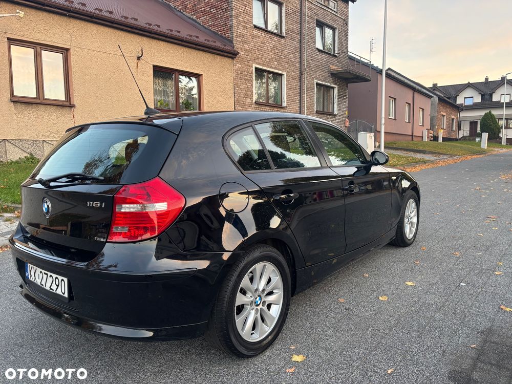 BMW Seria 1 116i - 10