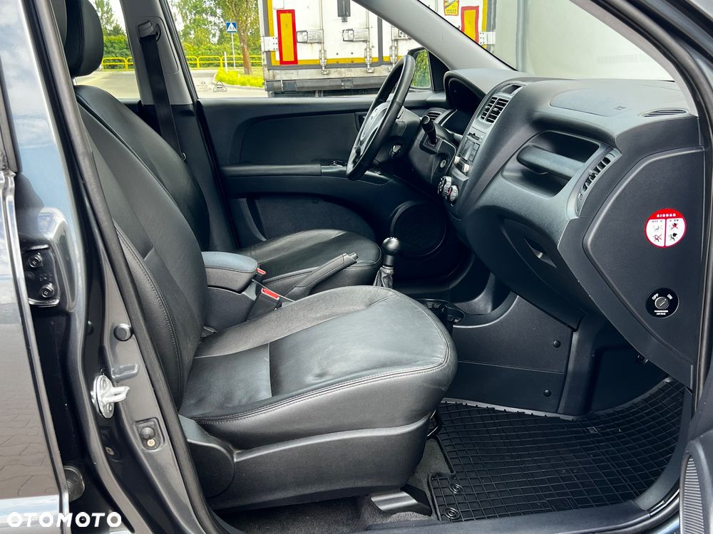 Kia Sportage 2.0 Expedition 2WD - 17