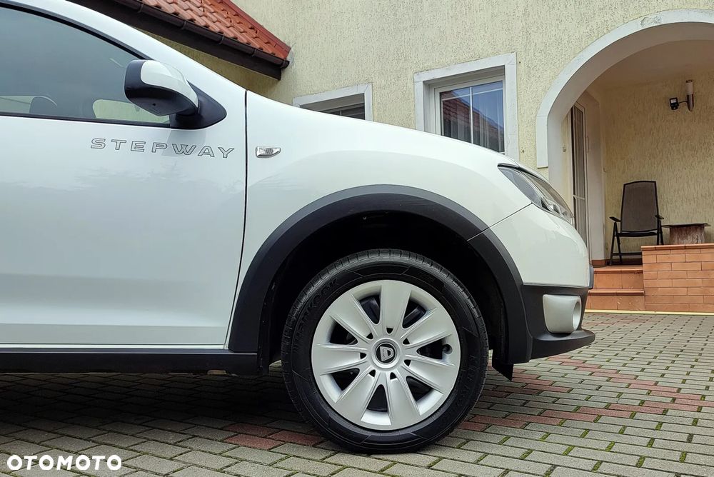 Dacia Sandero Stepway TCe 90 Prestige - 32