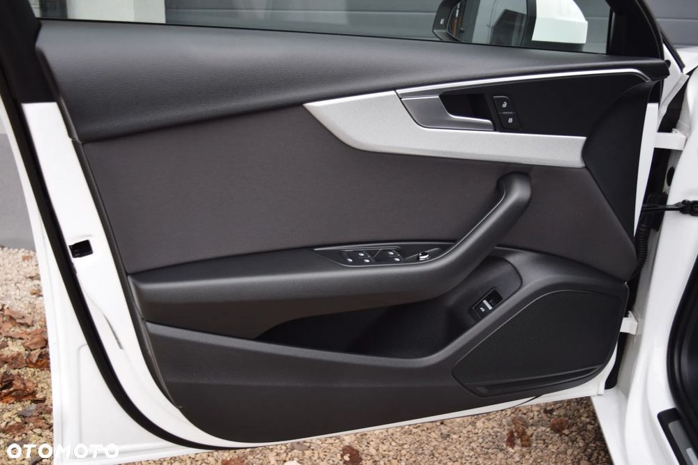 Audi A4 Avant 2.0 TDI S tronic design - 19