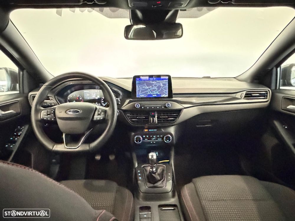 Ford Focus SW 1.0 EcoBoost MHEV ST-Line X - 17