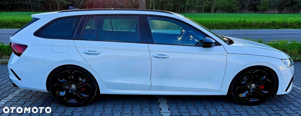 Skoda Octavia 2.0 TSI DSG RS - 6
