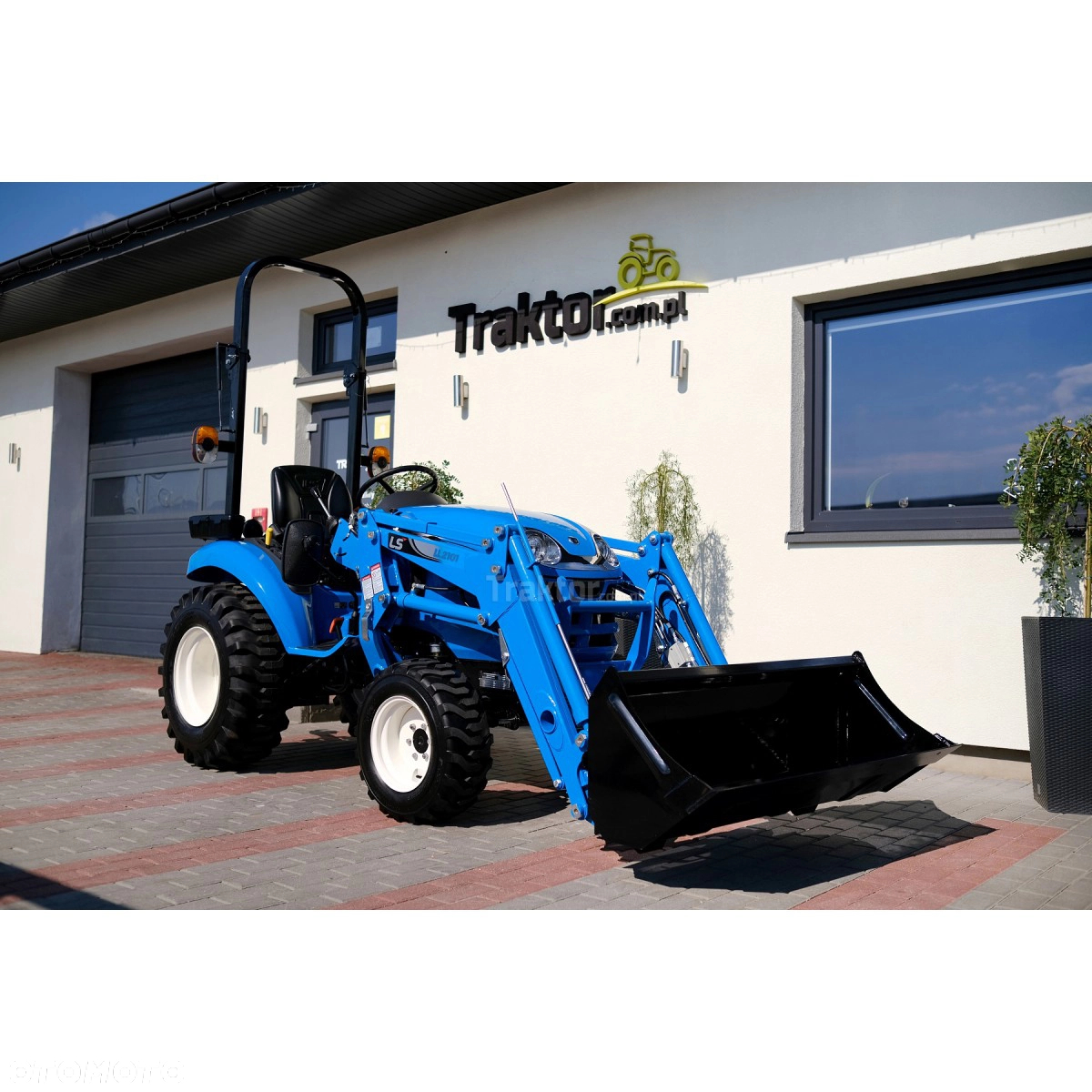 LS Traktor LS Tractor XJ25 HST - IND 4x4  24.4KM / ładowacz czołowy TUR LS LL2101 - 12