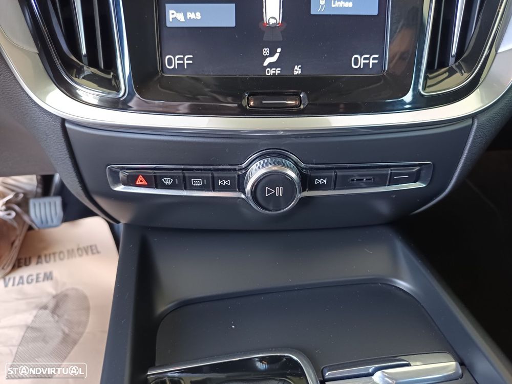 Volvo V60 2.0 D3 Inscription - 24