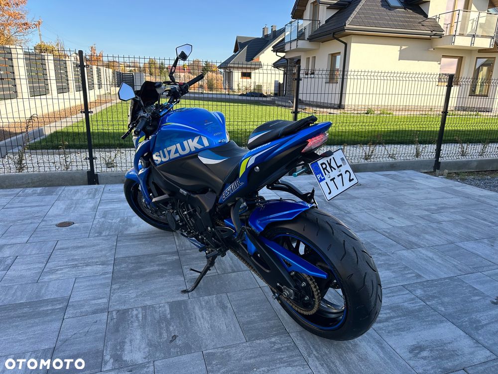 Suzuki GSX 1000 - 9