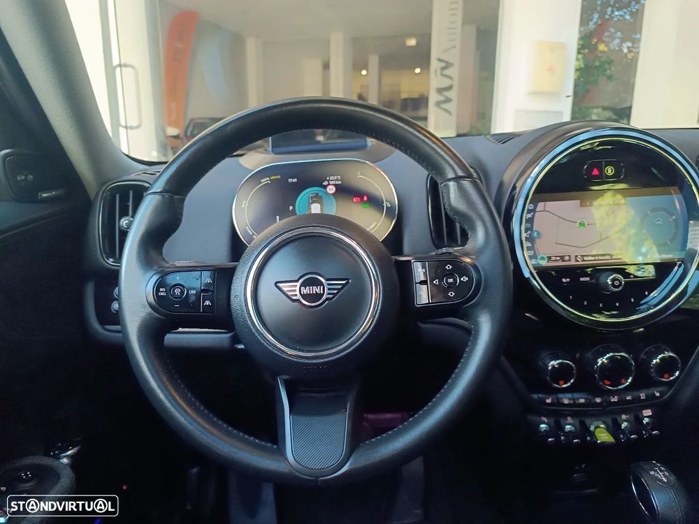 MINI Countryman Cooper SE Premium P. Essential Auto - 18