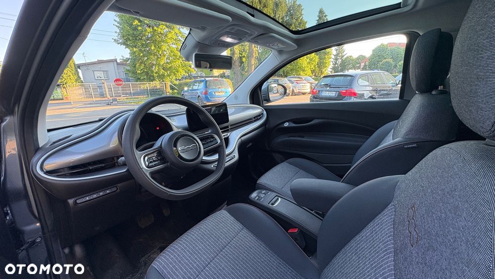Fiat 500e 42kWh Icon - 18