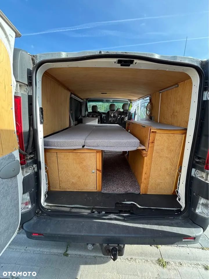 Opel Vivaro - 10