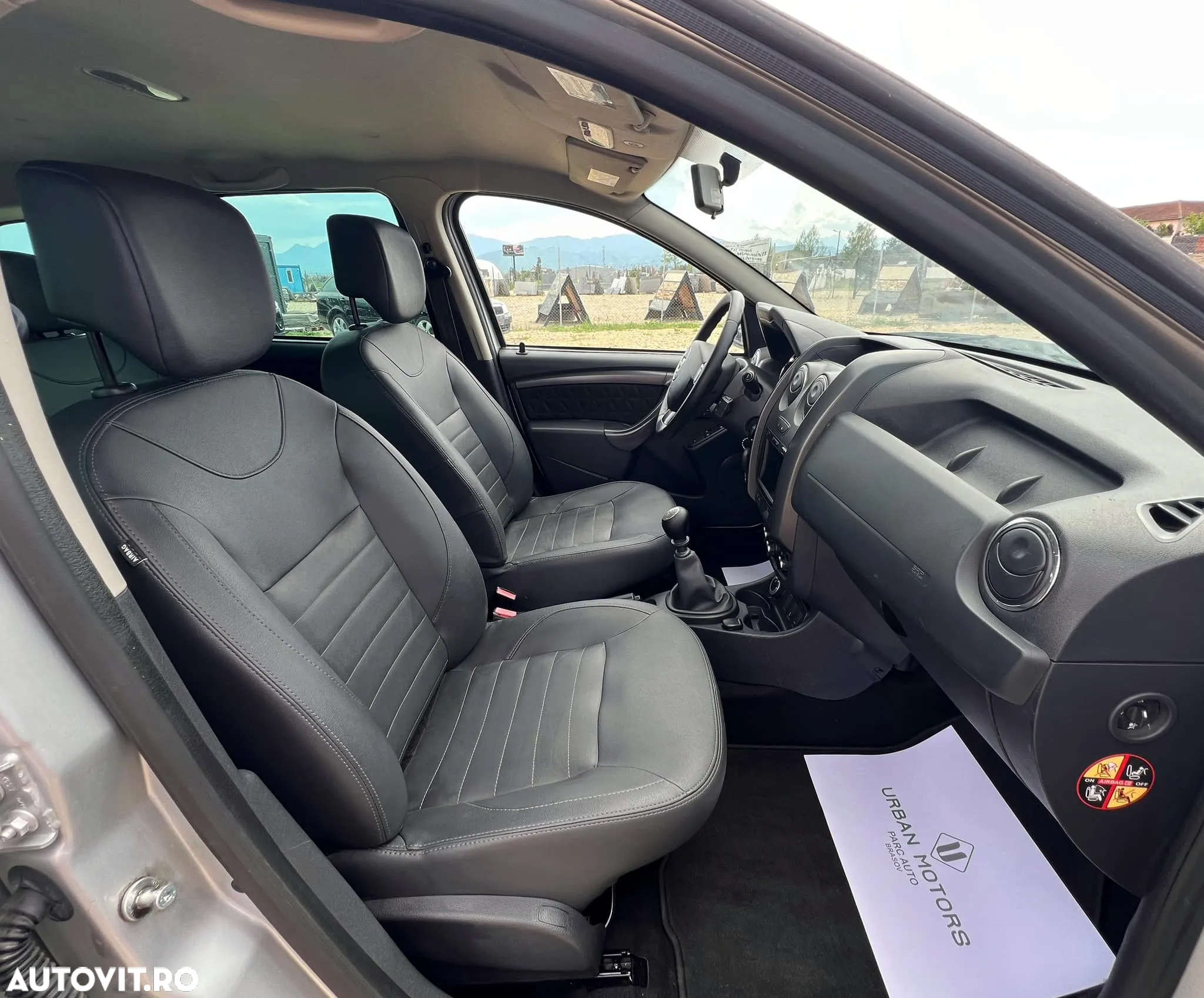 Dacia Duster dCi 110 FAP 4x4 Prestige - 8